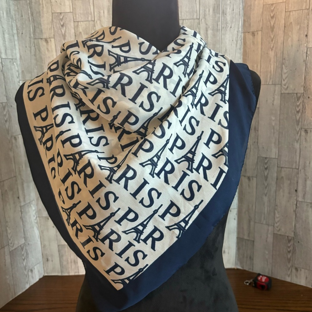Patricia paris navy and white scar 35”X34”